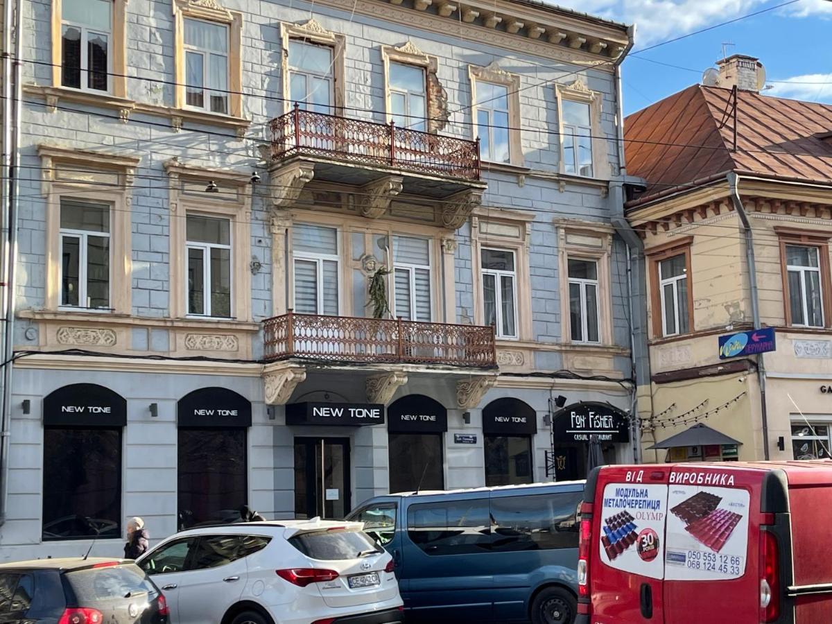 Lux Apartment In Zentrum Chernivtsi Luaran gambar