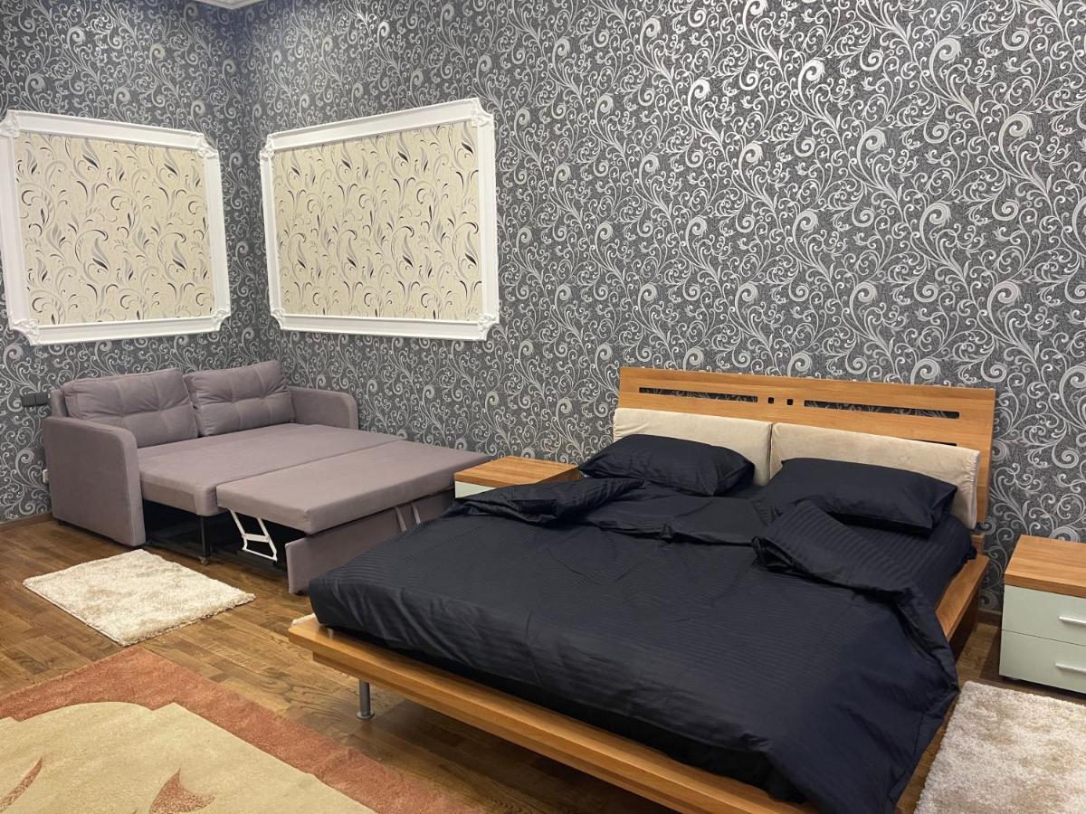 Lux Apartment In Zentrum Chernivtsi Luaran gambar